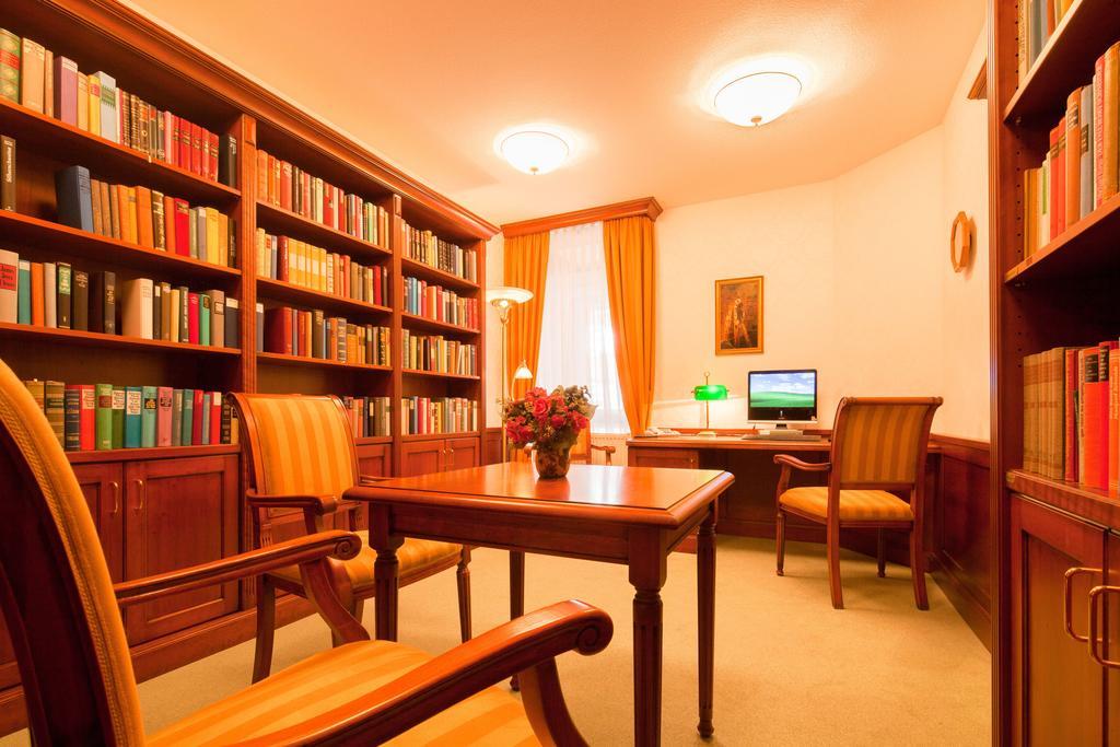 Gda Hotel Hildastift Am Kurpark Wiesbaden Ngoại thất bức ảnh